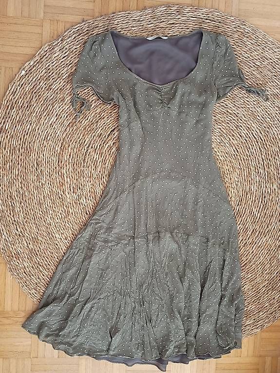 Laura Ashley Vestiti: Seidenkleid von Laura Ashley – Usato da Zürich venduto da Melianea