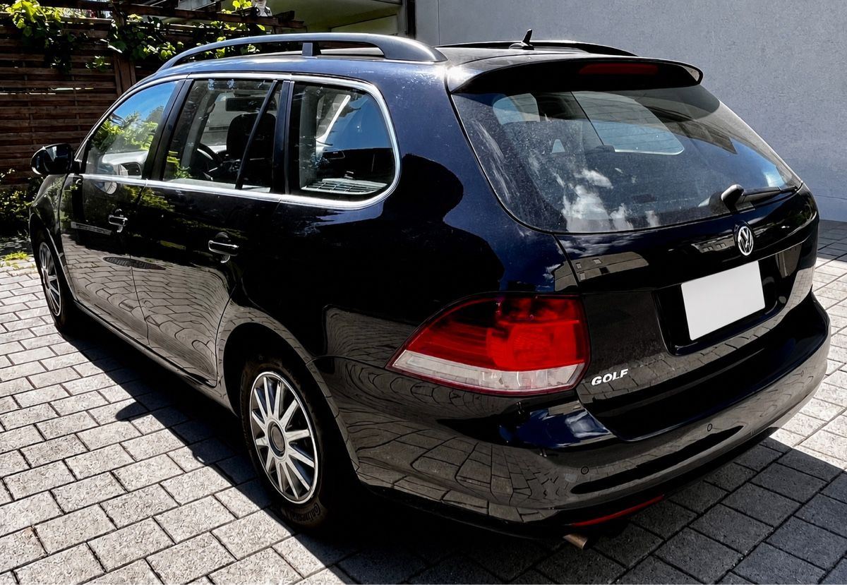 VW Automobili: VW Golf 4 Var. 1.4TSI, schwarz – Usato da Niederlenz venduto da Markus-74 3