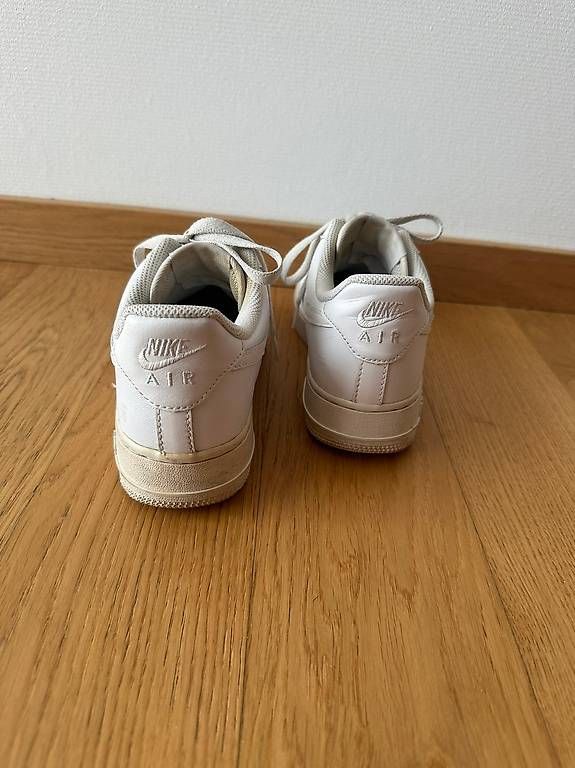 Nike Scarpe da uomo: Nike Air Force Schuhe – Usato da Wallisellen venduto da Michelle06 2