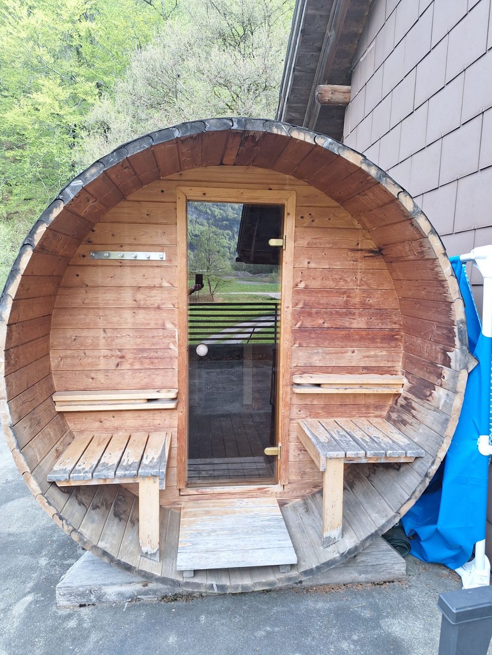 Sauna & Accessori: Fasssauna mit 9kW Ofen – Usato da Meiringen venduto da MarcoSee 1
