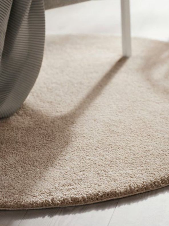 Tappeti: Runder Platzteppich - Durchmesser 130 cm – Usato da Gommiswald venduto da Rickenblitz