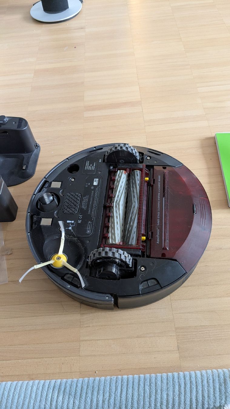 Irobot Aspirateurs & Accessoires: Irobot Roomba 980 – D'occasion à Walzenhausen par KingRaven90 2
