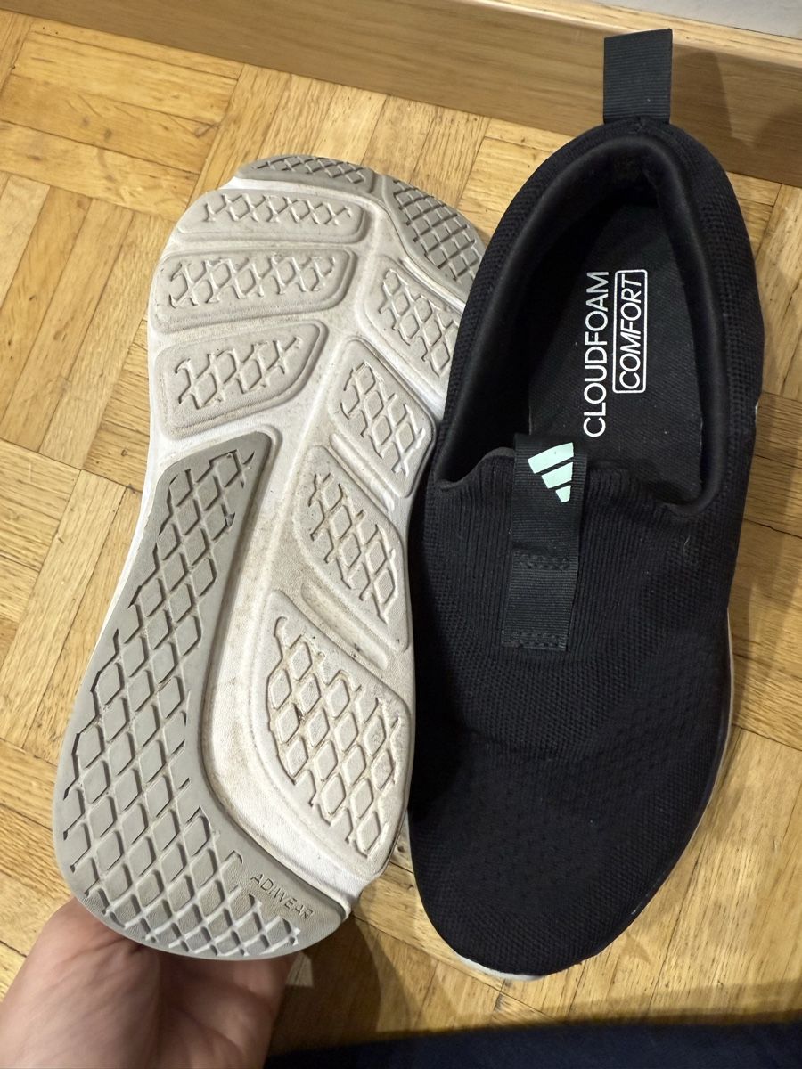 Adidas Scarpe da donna: Schwarze Adidas Cloudfoam Sneaker, Grösse 39 Top! – Nuovo (secondo la descrizione) da Würenlos venduto da Style_lounge 3