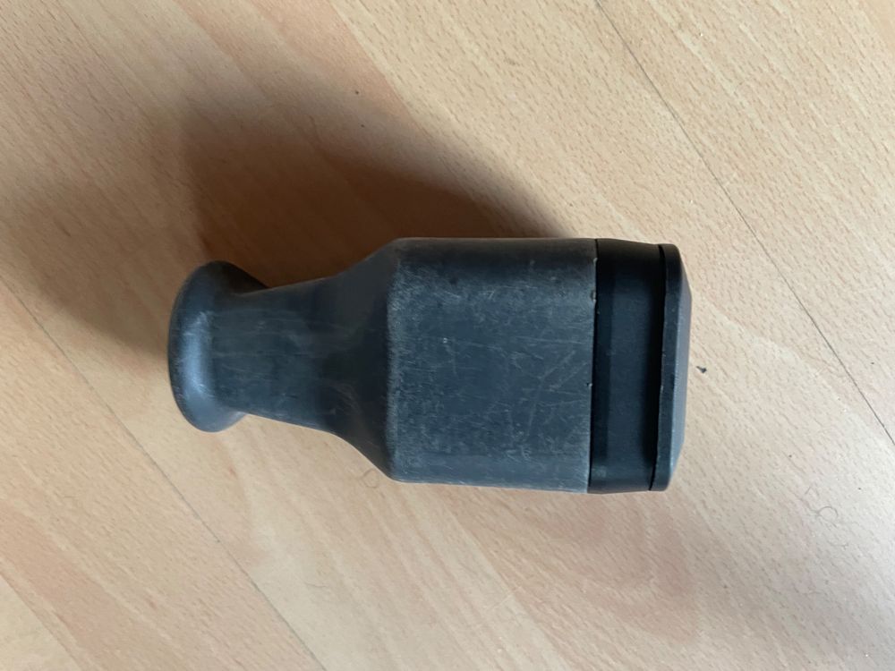 Stecker: Stecker/ Kupplung J15 4 Polig – Gebraucht aus Huttwil von Bolpa 9