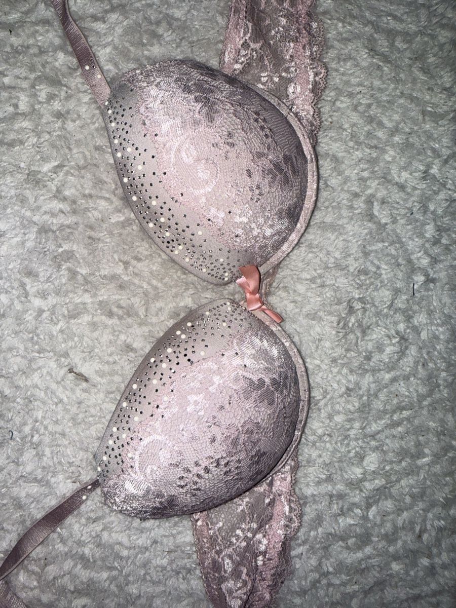Altra biancheria intima: Rosa Spitze BH, Grösse 75B - Wunderschön & bequem! – Usato da Liestal venduto da isa_8y72 5