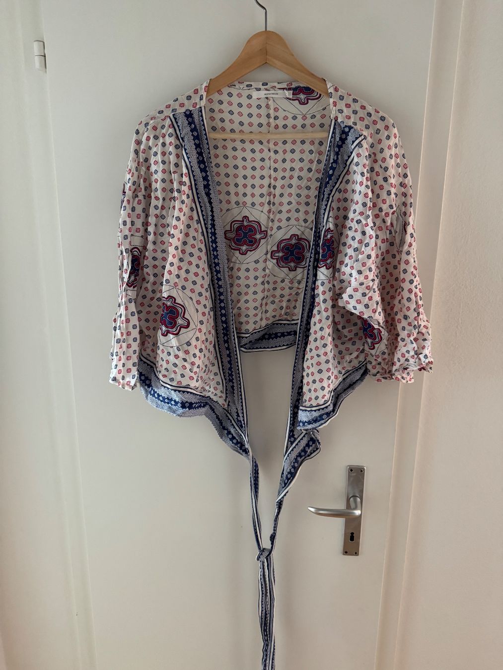 Blusen: Damen Kimonobluse Grösse M Muster – Gebraucht aus Zürich von sofiaalpac 1