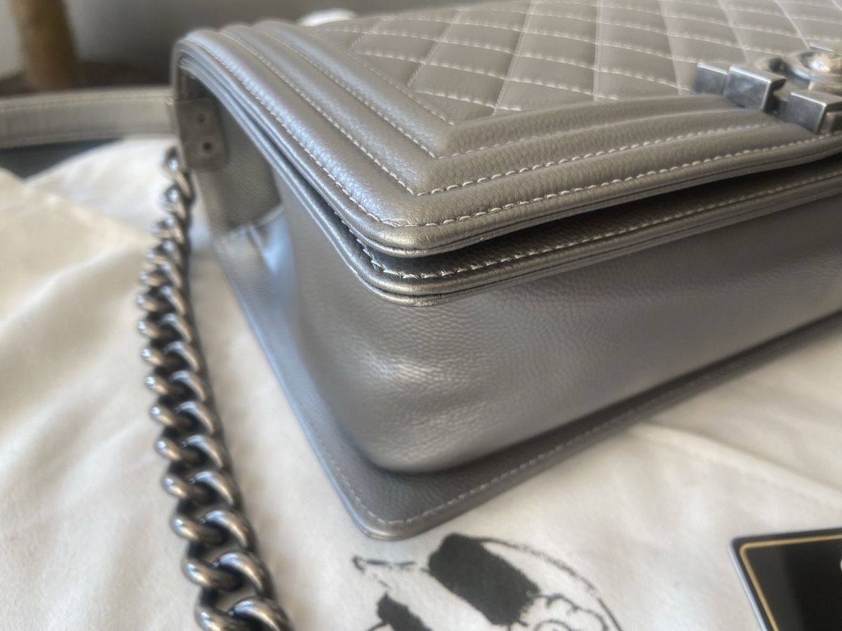 Borse: Chanel Boy Bag, caviar Leather – Usato da Arni AG venduto da LunaMeadow 3
