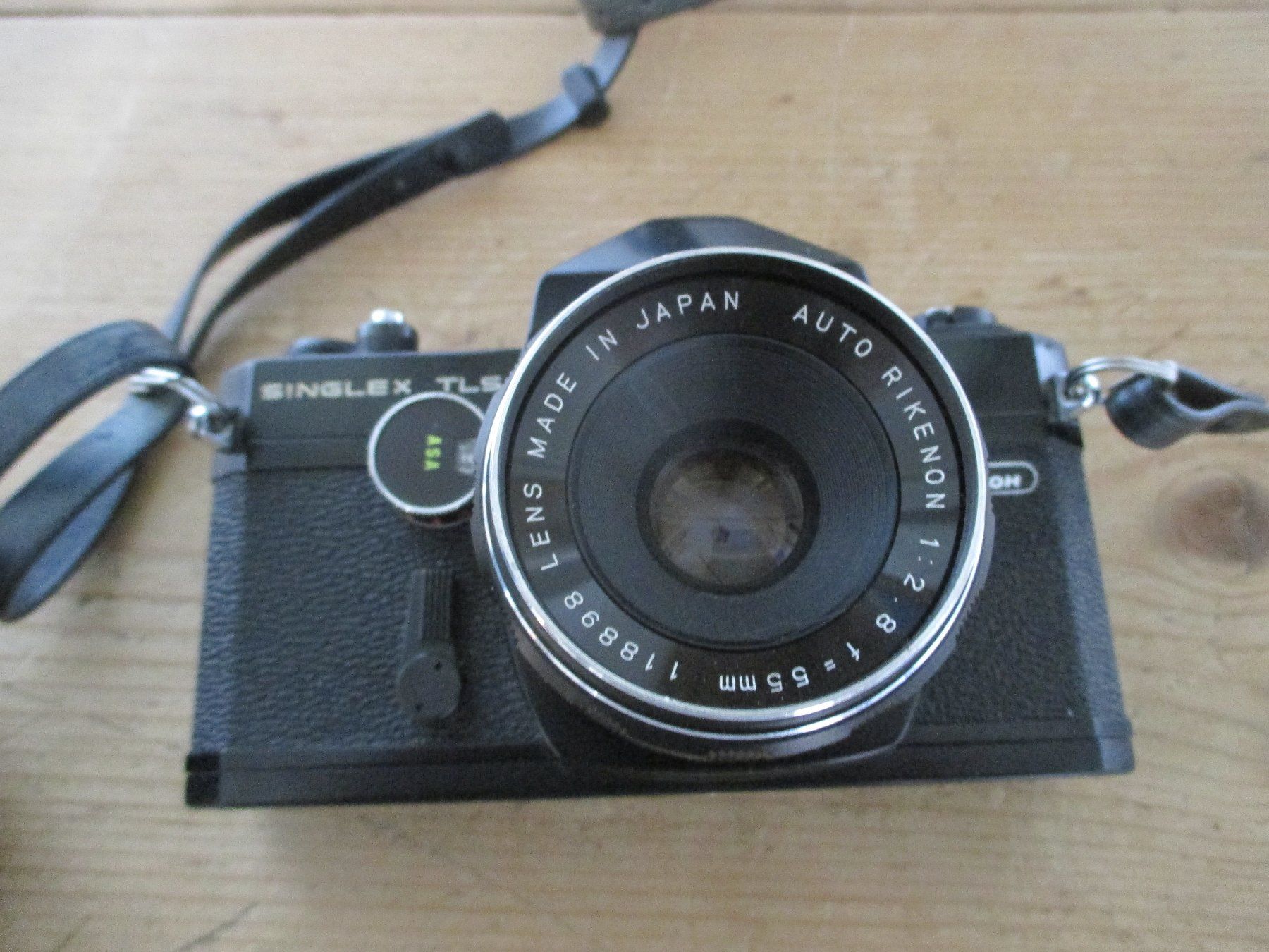 Ricoh Appareil photo: Ricoh Spiegelreflexkamera mit 2 Objektiven – Défectueux à Flims - Dorf par Stagediver 2