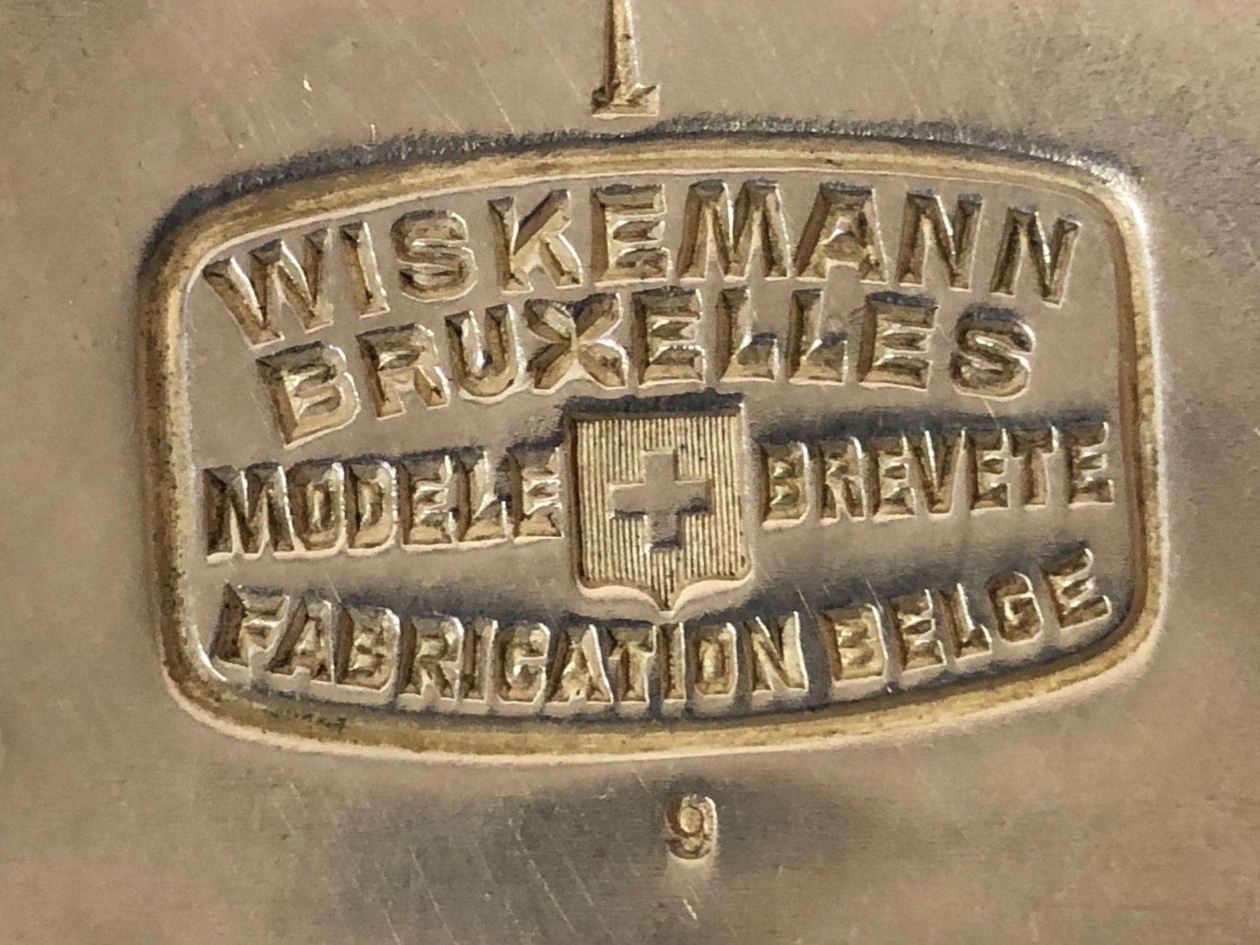 Macchine per caffè & Macchine per espresso: Espressokocher von WISKEMANN "MODELE BREVETE" versilbert – Usato da Brunnen venduto da Allerwaren 7