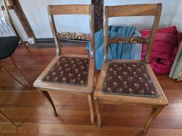 2 klassische Vintage Stühle Hocker Sessel Stuhl Holz
