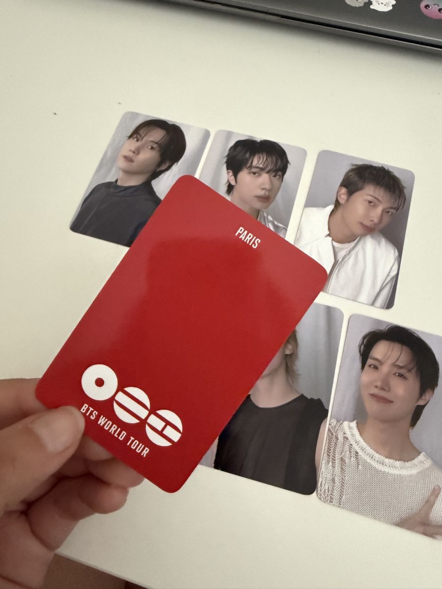 Sammelbilder & Trading cards: BTS Paris Army zone photocards – Neu (gemäss Beschreibung) aus Bern von cschwab 1