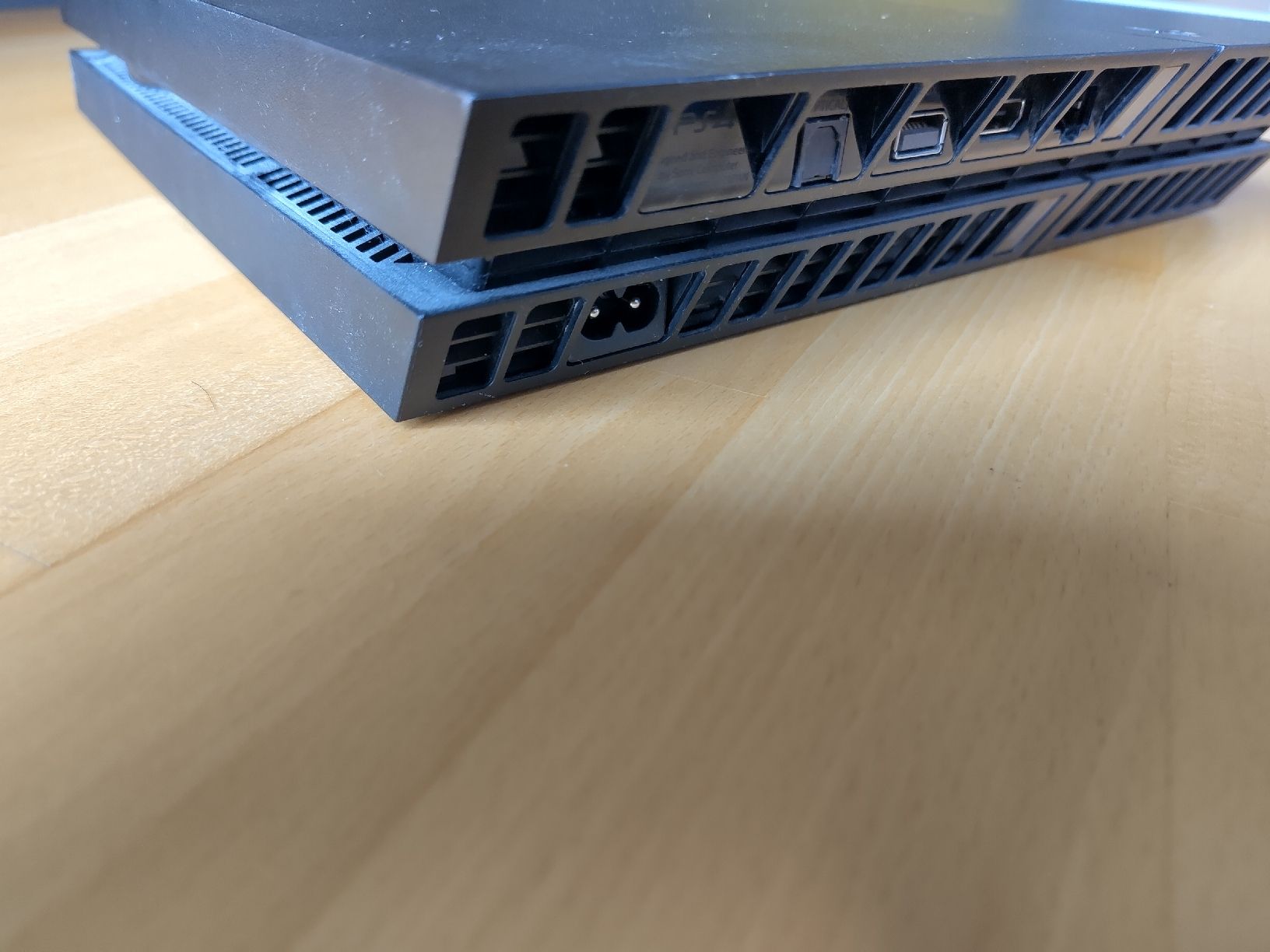Sony Konsolen: Playstation 4 – Gebraucht aus Gümligen von urw_62l5 4