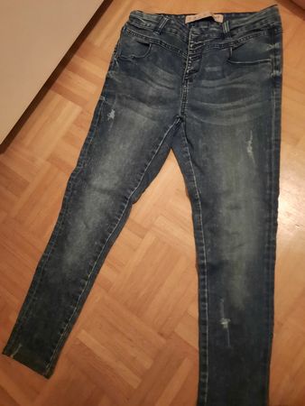 neue verwaschene coole Jeans