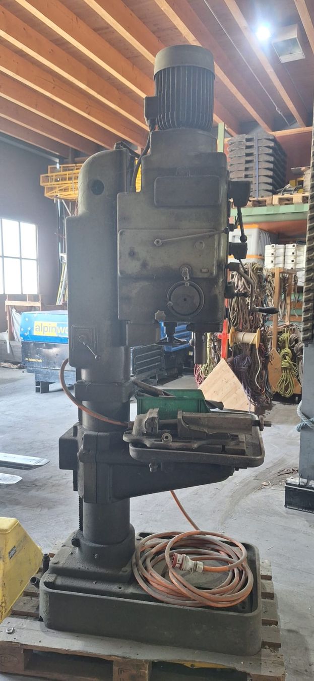 Trapani: massive VEB Ständerbohrmaschine – Usato da Stans venduto da ATC80 2