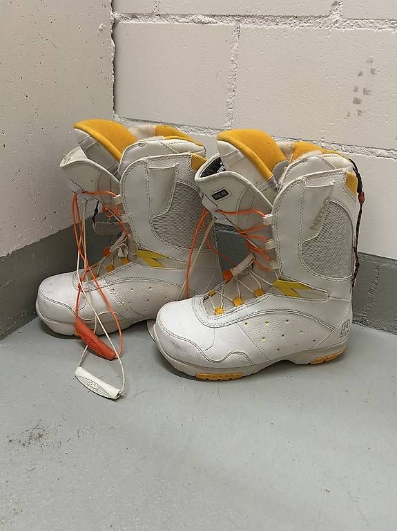 Herrenschuhe: Snowboard Schuhe – Gebraucht aus Goldach von ann_syf8