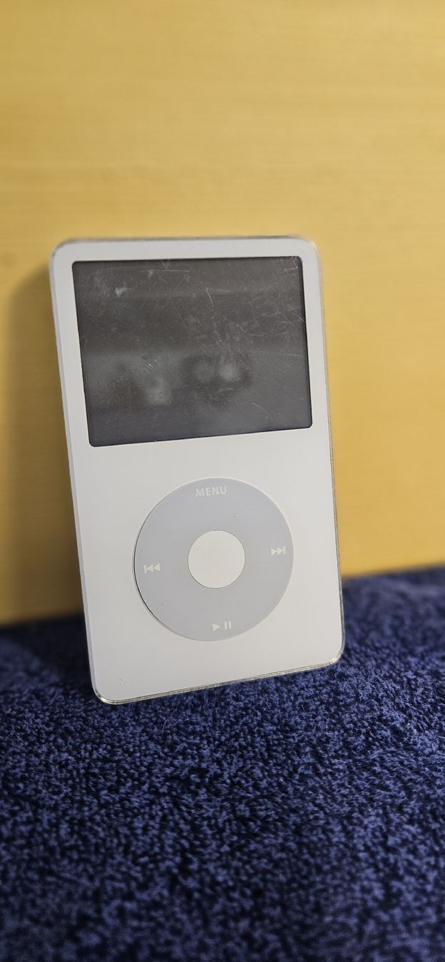 Apple Lettore multimediale portatile: Apple iPod Musikplayer mit Originalverpackung – Usato da Riehen venduto da Herr_Habido 4