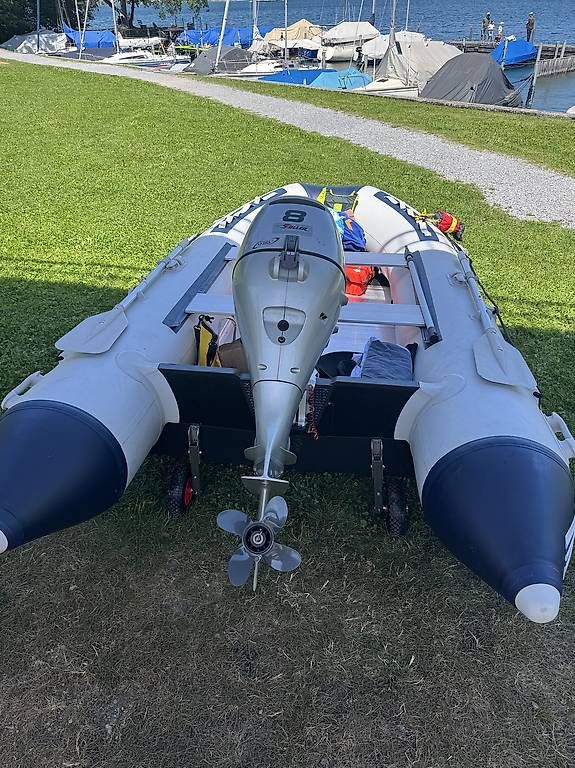Barche: Sportboot , Schlauchboot, Motorboot, mit 8 PS Motor  – Usato da Dintikon venduto da Lucky_0815 1