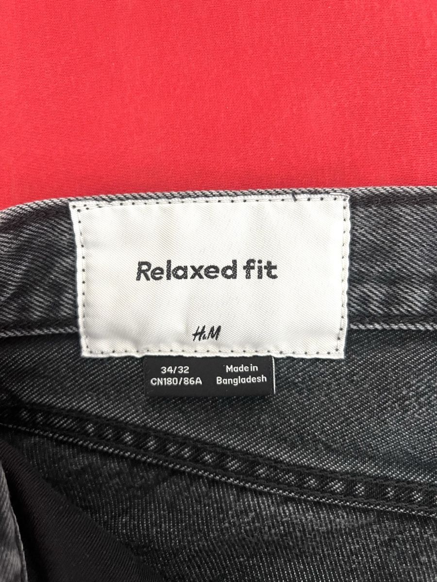 H&M Jeans: Jeans relaxed noir 34/32 – Usato da Lausanne venduto da luciano_RIC1 3