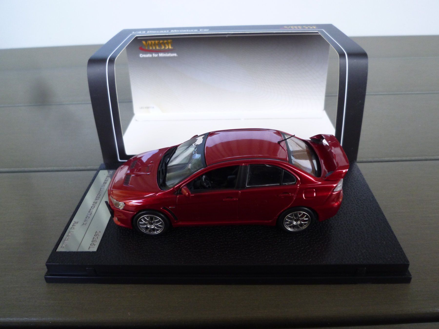 Mitsubishi Modellini d'auto: Mitsubishi Lancer Evolution X – Nuovo e nell'imballaggio originale da Flawil venduto da Imperiosud 1