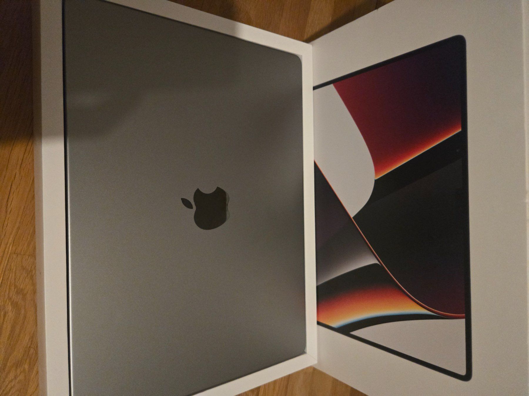 Apple Notebooks: Apple MacBook Pro 14" M1 Max Chip – Neu (gemäss Beschreibung) aus Bern von h.on 1