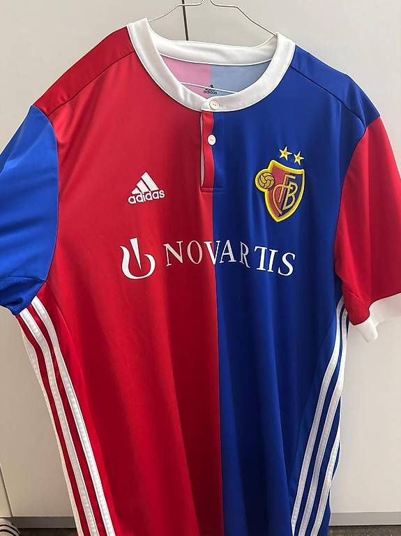 FC Basel Leibchen & Hosen: FC Basel Samuele Campo Trikot 17/18 Gr. XL – Gebraucht aus Basel von noe.isler 4