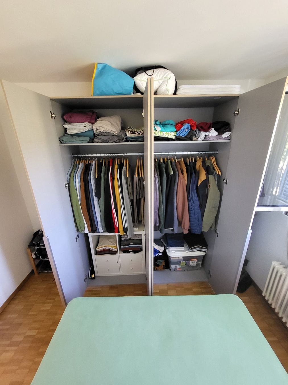 Armadi: Kleiderschrank praktisch NEU – Usato da Zürich venduto da bec_p62s 1