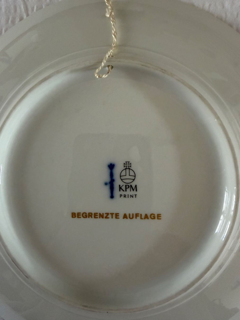 KPM Teller: KPM Weihnachtsteller 1982, limitierte Auflage, Top Zustand! – Gebraucht aus Neuhausen am Rheinfall von kou_bwj7 1