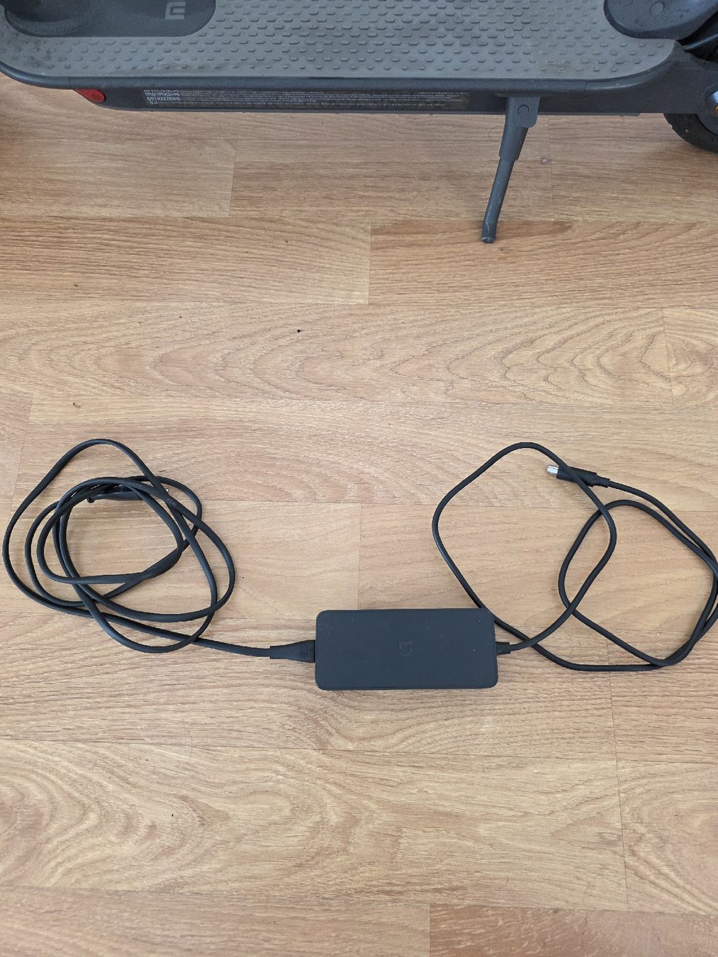 Scooters: Xiaomi Mi Electric Scooter Essential – Neuf (Voir description) à Zürich par tugii_3 1