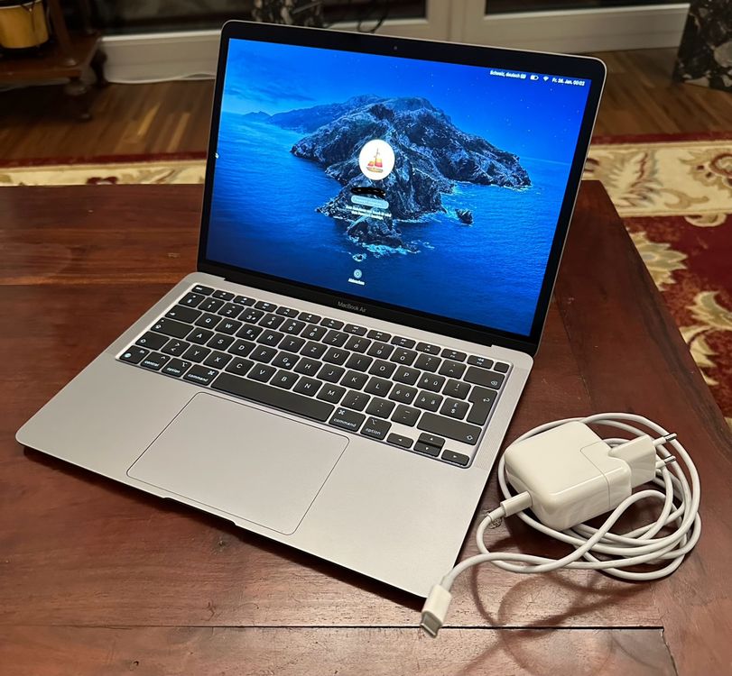 MacBook Air 13 Zoll 256GB SSD M1 (2022) Kaufen auf Ricardo