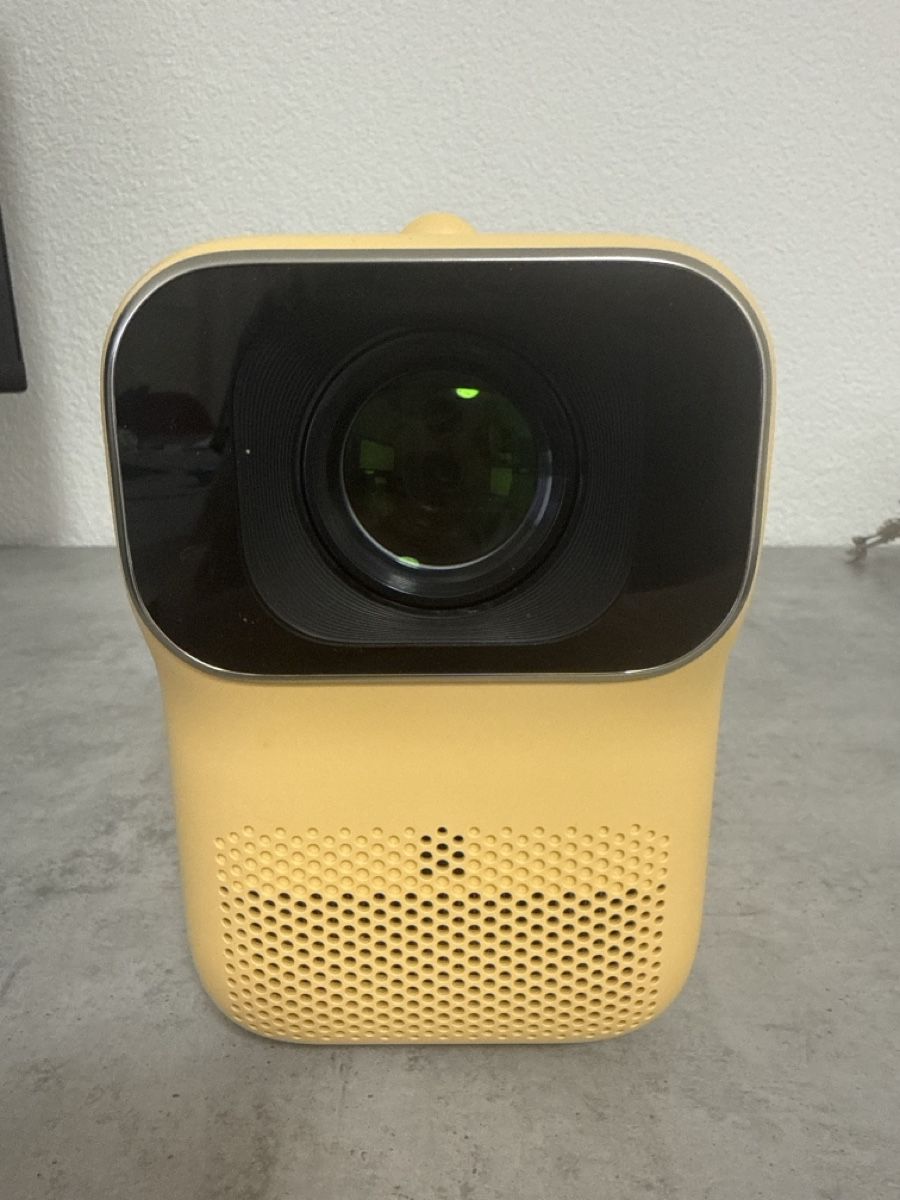 Videoprojektoren: Heyup Mini Beamer – Neu (gemäss Beschreibung) aus Neuhausen von bes_n9kw