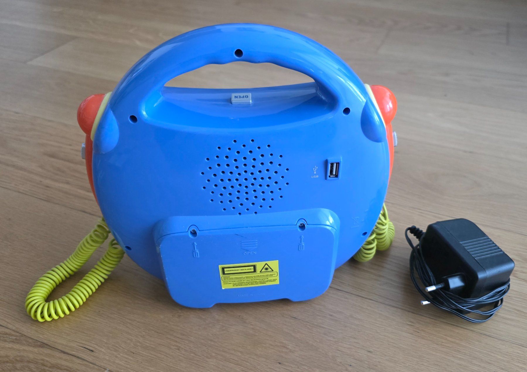 Lettore multimediale portatile: Kinder CD-Player mit Mikrofonen + 6 CDs – Usato da Niederhasli venduto da RTL2014 2