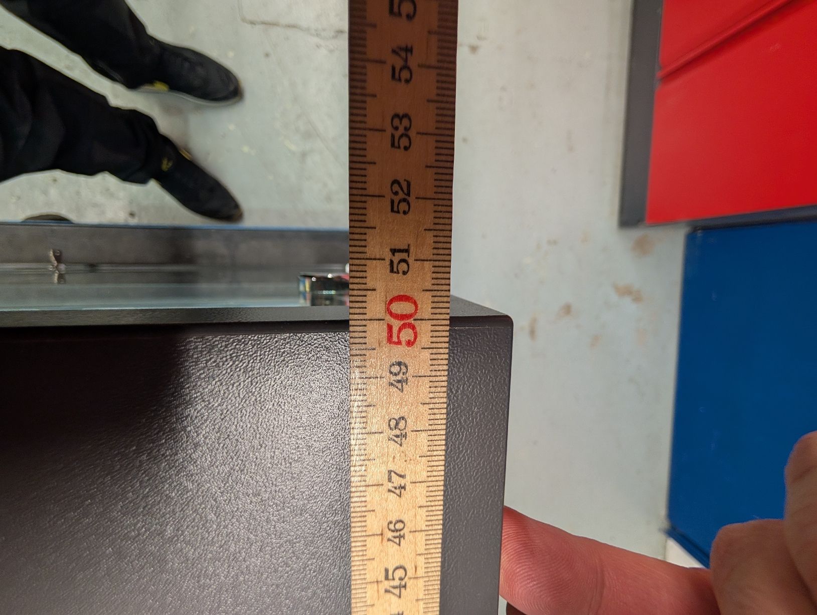 Humidor per sigari: Grosser, stabiler Humidor abschliessbar – Usato da Derendingen venduto da AssaAbloy 8