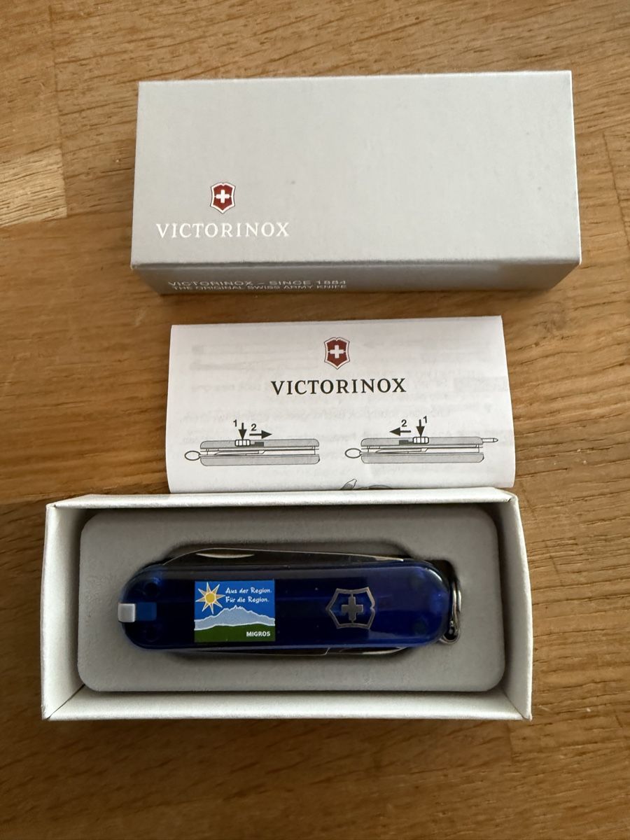 Victorinox Taschenmesser: Victorinox Sackmesser "Aus der Region. Taschenmesser – Neu und originalverpackt aus Goldach von Messerguru