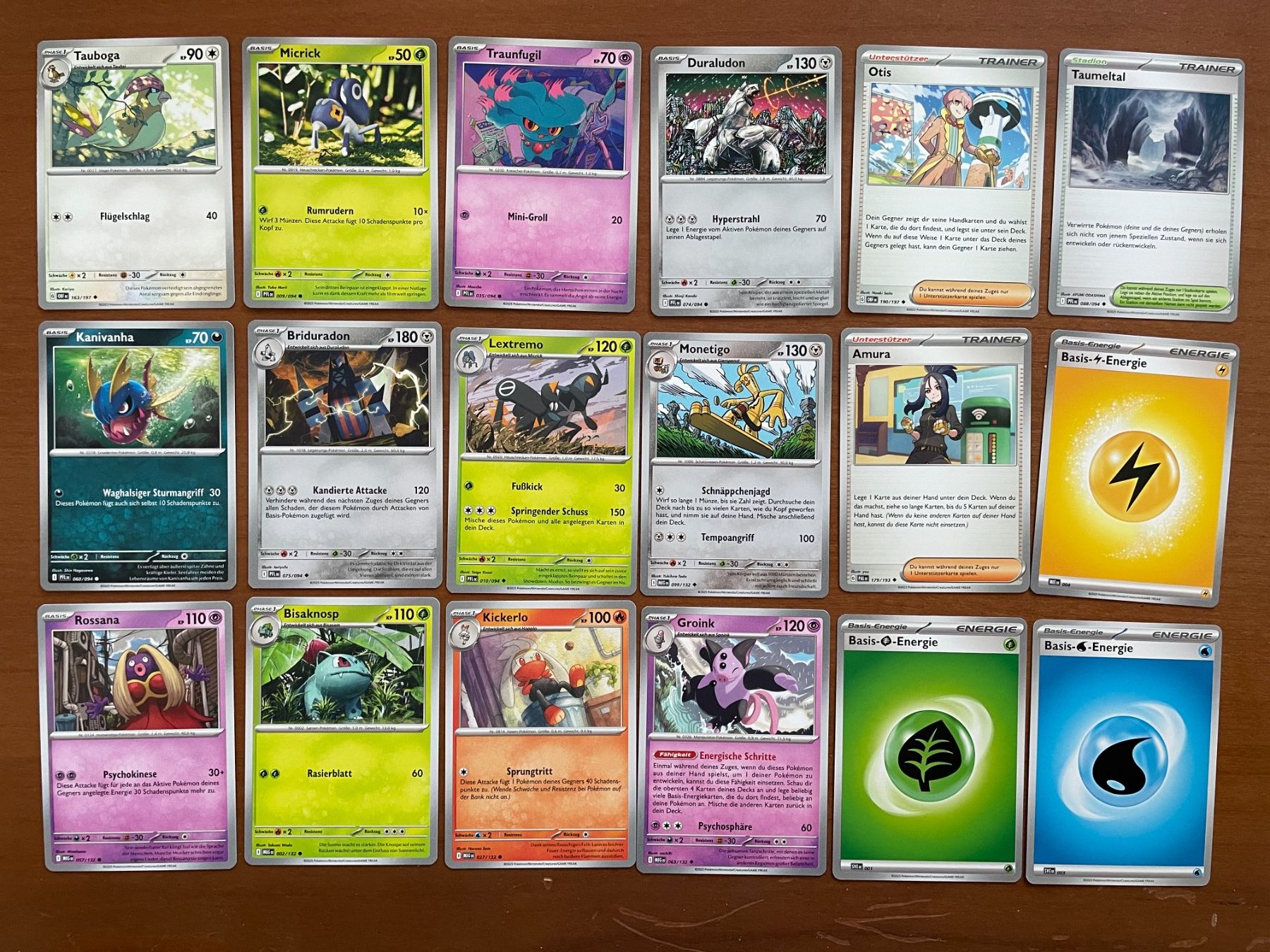 Pokémon Cartes à collectionner: Pokemon Karten Set (Versand gratis) – Neuf (Voir description) à Chur par Angerson