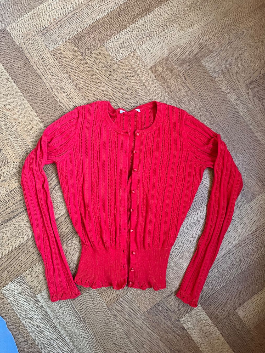 Sezane Giacche: Sezane Cardigan rot – Usato da Arlesheim venduto da Mameil