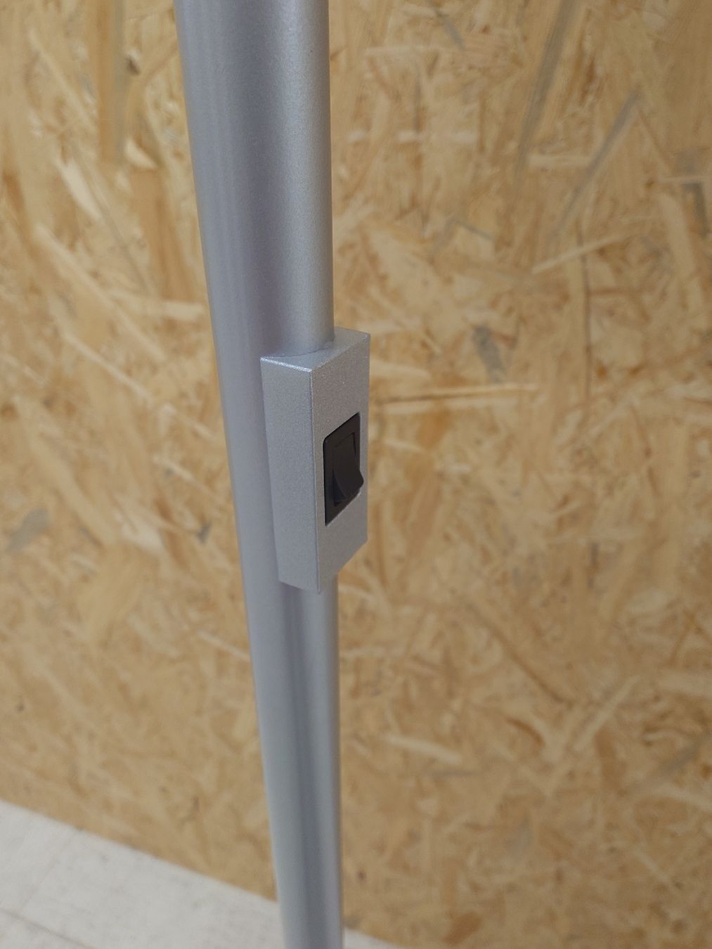 Regent Lampen: Stehleuchte Regent Level CLD LED silber gebraucht – Gebraucht aus St. Gallen von Second-Life 3