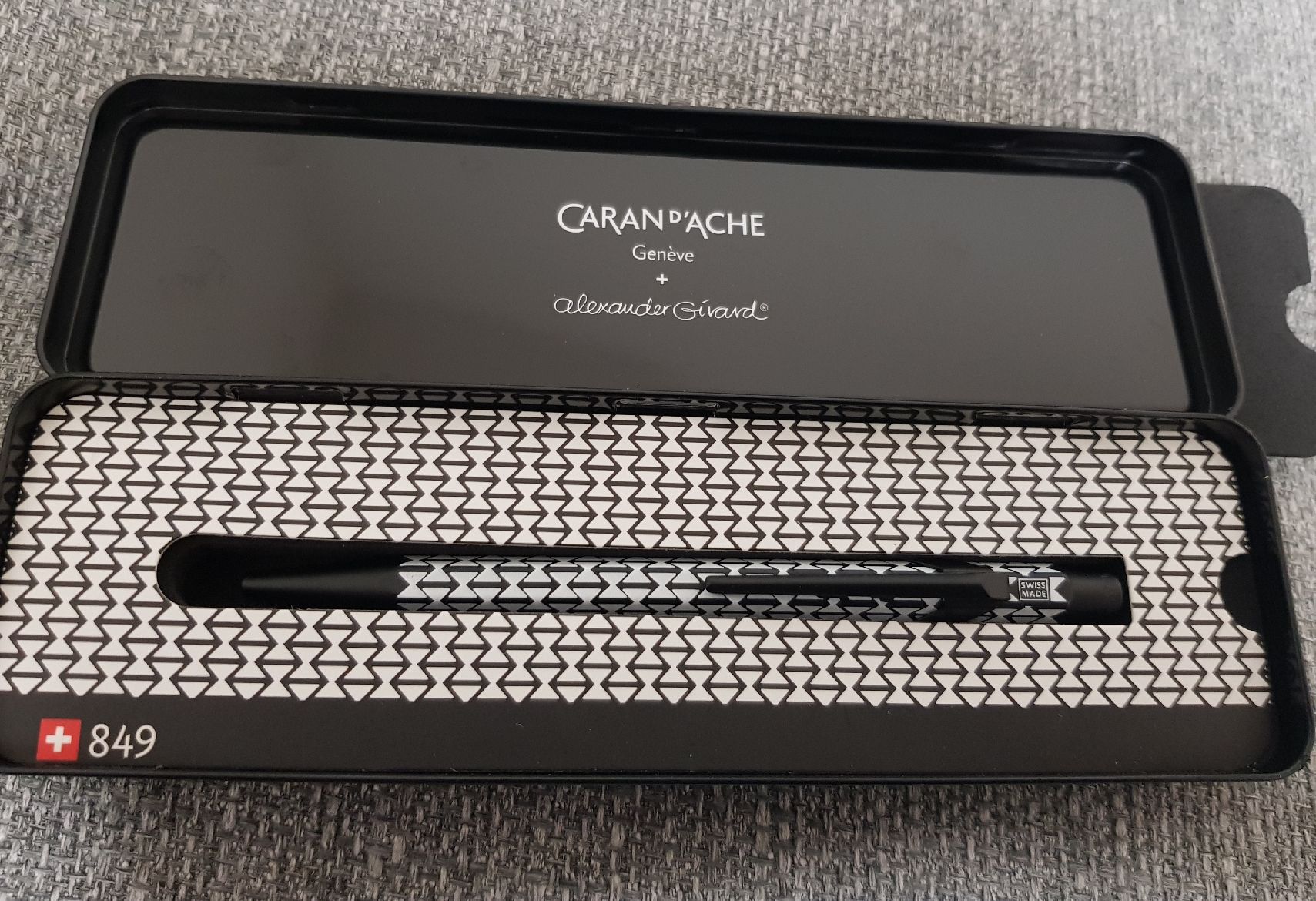 Caran D'Ache Stifte & Marker: CARAN D'ACHE 849 Vitra – Gebraucht aus Genève von