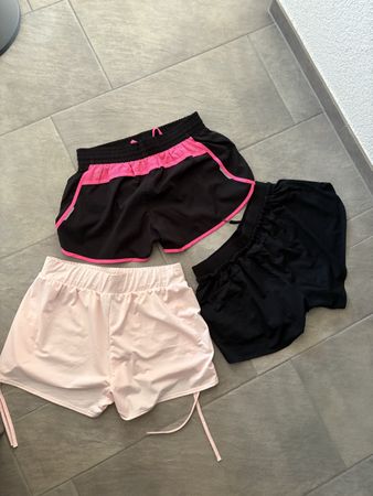 Puma Damen Shorts 3er Set Schwarz Rosa Grösse s/m