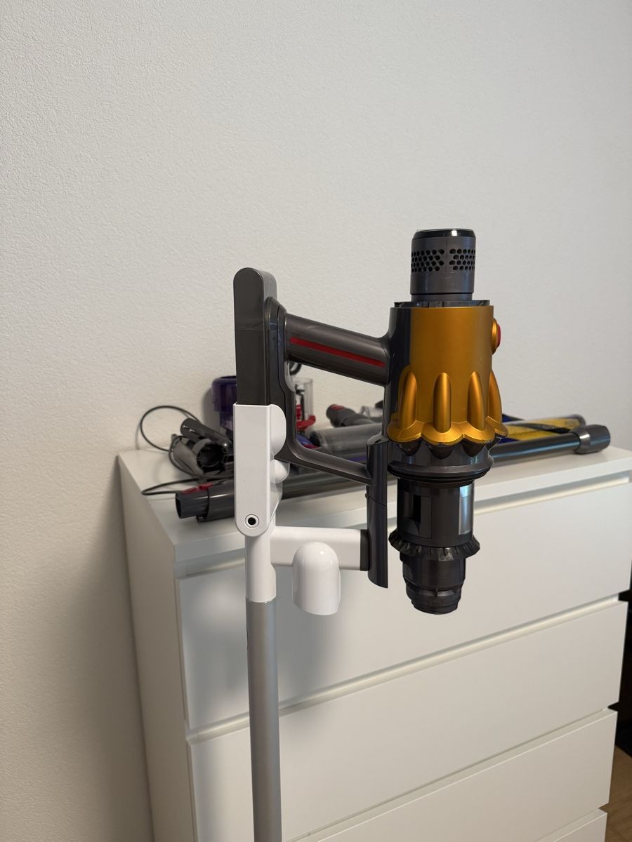 Dyson Staubsauger & Zubehör: Dyson V12 Detect Slim Absolute + Original Stand – Gebraucht aus Egg b. Zürich von morenatvr 8