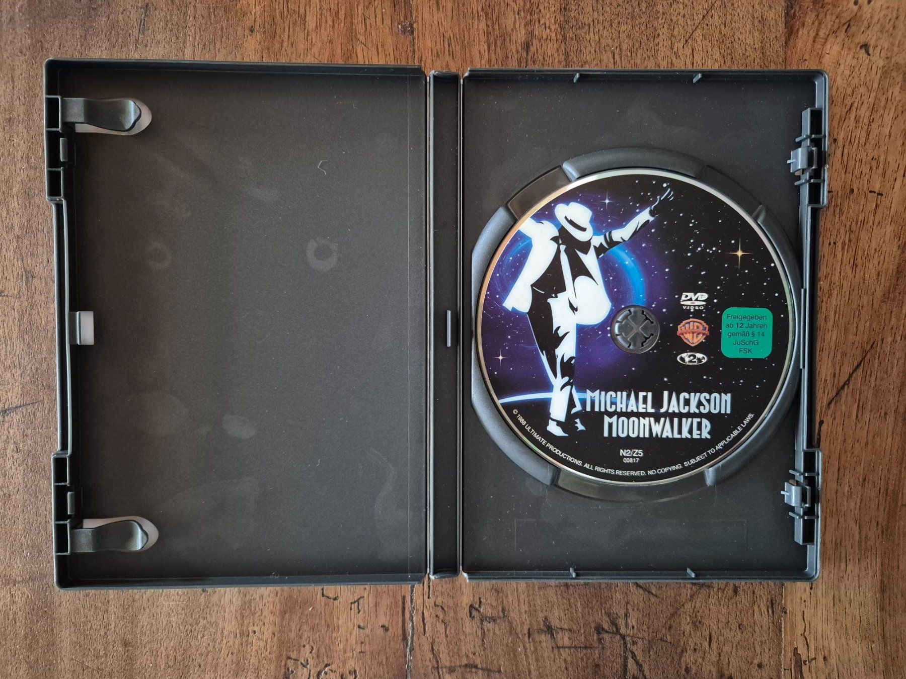 Tutti i DVDs: Michael Jackson Moonwalker DVD (DE, EN, ES) – Usato da Savièse venduto da coeur88 1