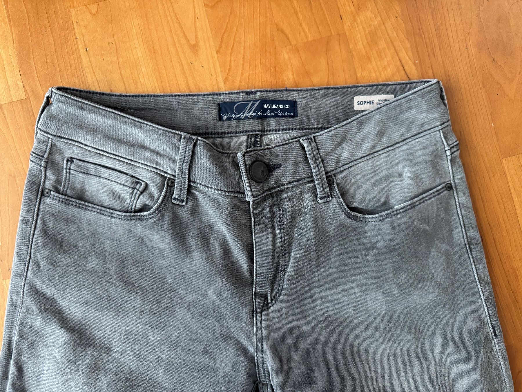 Cecil Jeans: Tolle Jeans von Cecil mit Rosenmuster, ca 36 – Nuovo (secondo la descrizione) da Schüpbach venduto da 2ndHandRose 1