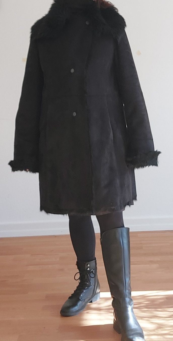 Armani Mäntel: Wildleder oder Imitat Mantel Damen Armani – Neu (gemäss Beschreibung) aus Basel von kon_wz8r 3