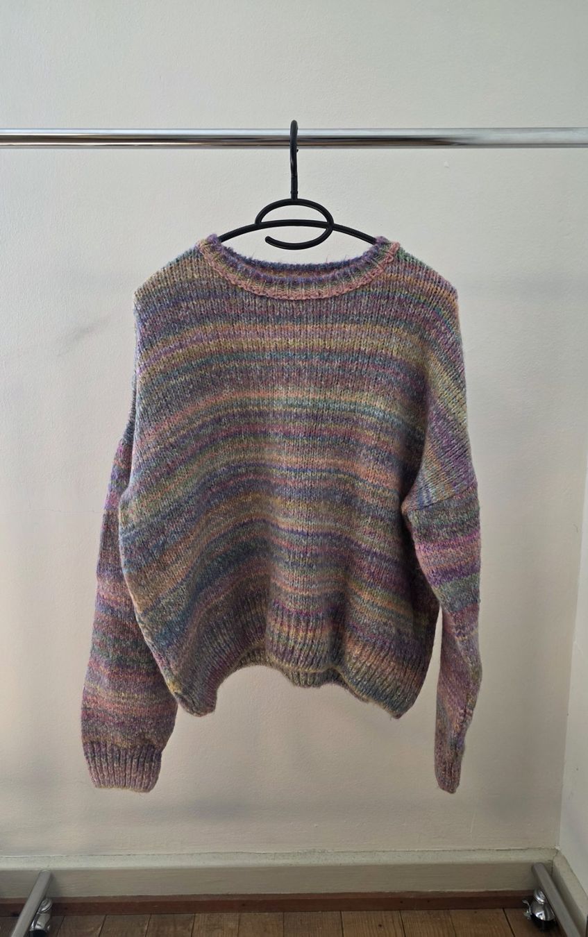 Pull&Bear Pulls & Sweat-shirts: Farbiger Pullover Pull & Bear – Neuf (Voir description) à Rothenfluh par sel_j856