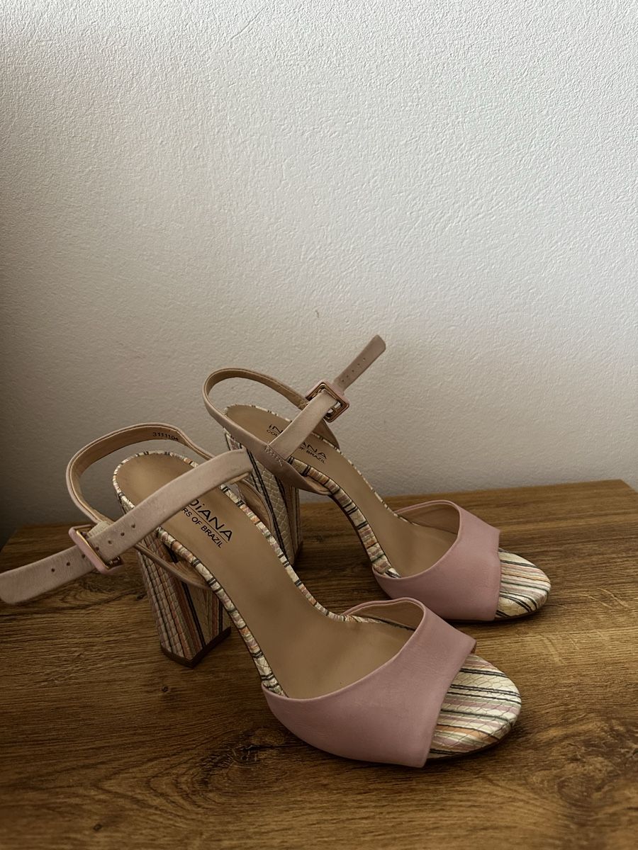 Chaussures femmes: High Heels Rose – D'occasion à Visp par inf_7cg2