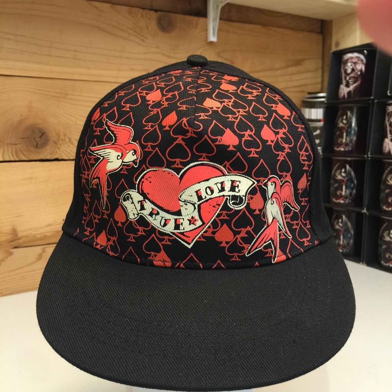 Altro in  Abbigliamento & Accessori: Kappe mit Spielkartenmuster und Tattoo-Herz – Nuovo (secondo la descrizione) da St.Gallenkappel venduto da RocknSkull 1