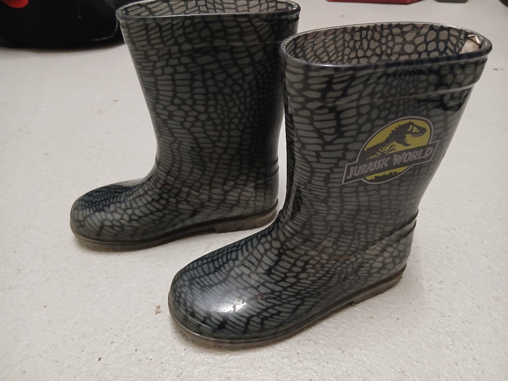 Schuhe für Jungen: Rain Boots Jurassic World Pattern Size 30 Used Condition – Gebraucht aus Mellingen von PieZ