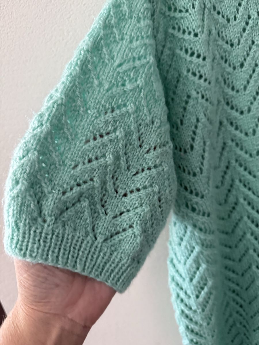 Giacche: Strickjacke Grösse 50/52 Brustumfang 130cm. – Usato da Pfeffikon LU venduto da pepino17 3