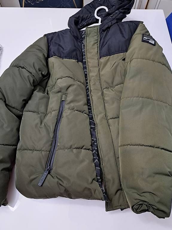 Giacche & Cappotti: Veste d'hiver garçon taille 170 – Usato da Neuchâtel venduto da sil_6qf6