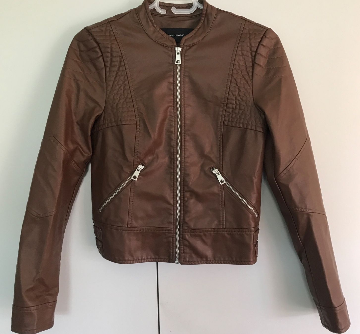 Vero Moda Giacche: VERO MODA SHORT COATED JACKET, XS – Nuovo (secondo la descrizione) da Ebnat-Kappel venduto da Molton