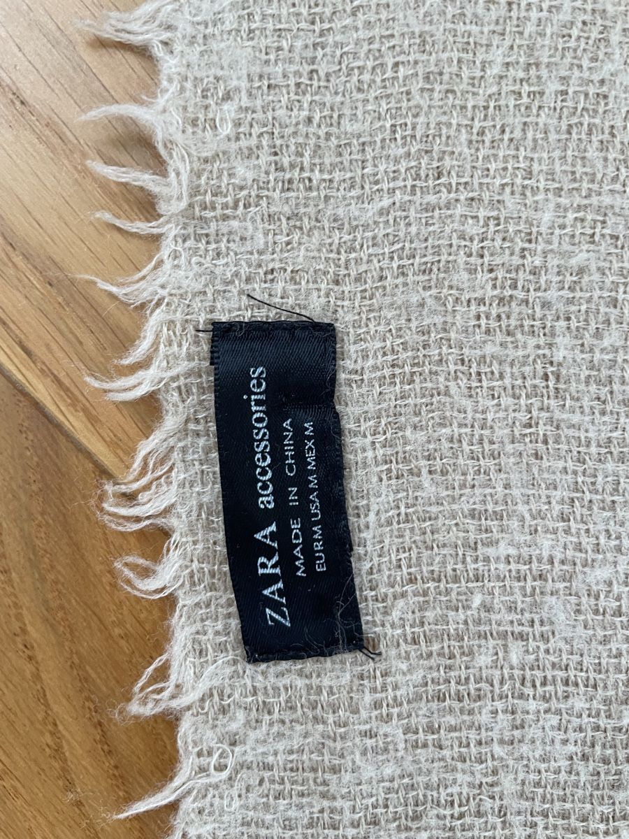 Zara Foulard & Sciarpe: Zara Decke/Schal – Usato da Zürich venduto da katidust 2